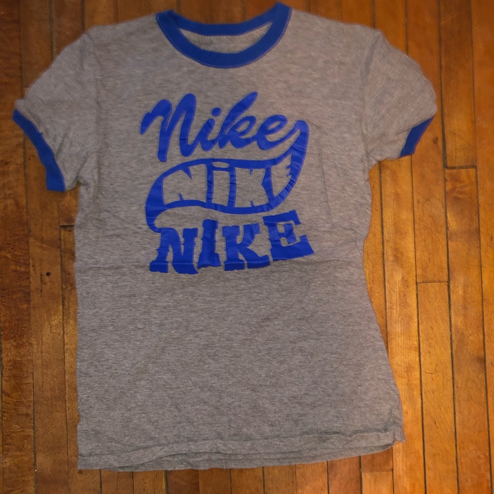Nike T Shirt